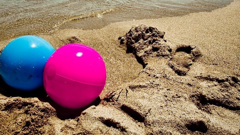 8 billion photos later, Flickr finally gets a new look