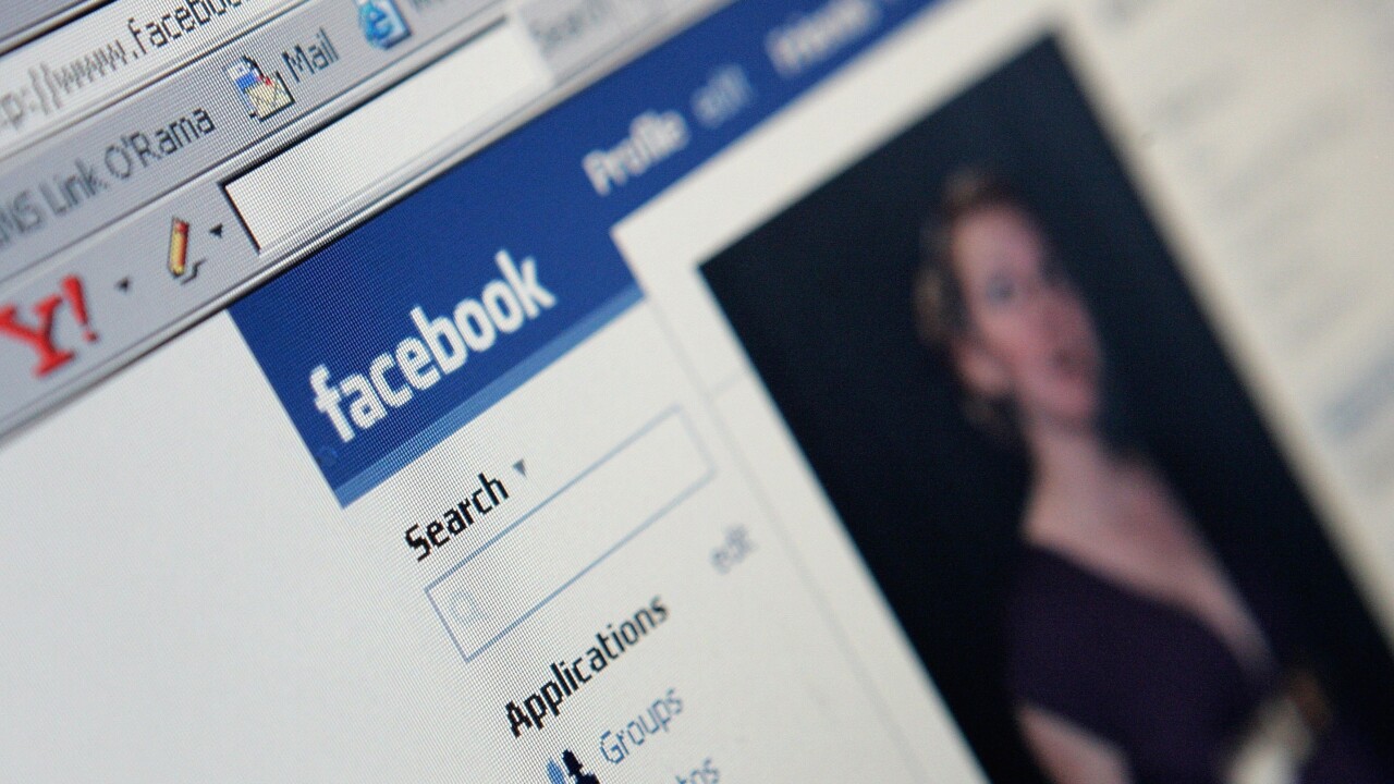 Facebook confirms privacy flaw with New Year’s message service, takes it offline to fix issue