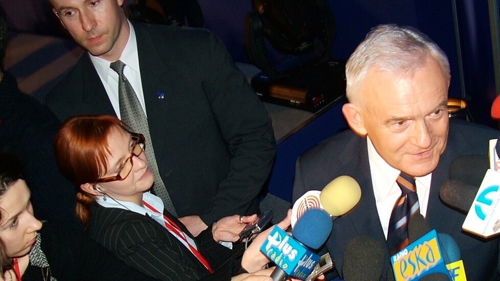 Microsoft declares Windows RT Jailbreak tool is safe, says it ‘appreciates the work of researchers’