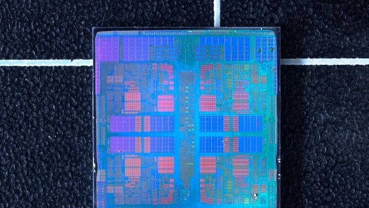 On weak PC market, AMD hits revenue targets with $1.16b for Q4, but loses $0.63 per share