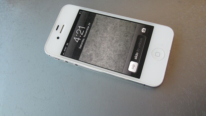 Apple to release “less-expensive” iPhone in 2013, reports WSJ