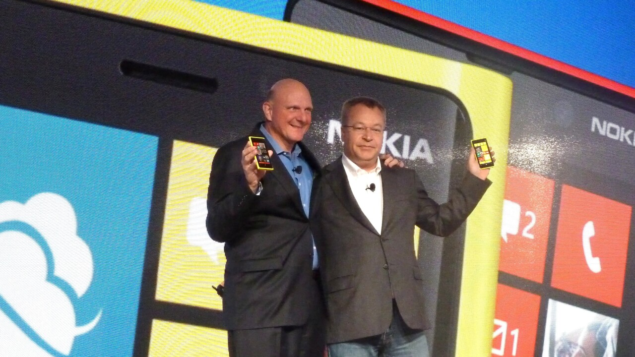 Nokia launches its flagship Lumia 920 and Lumia 820 smartphones in key market India