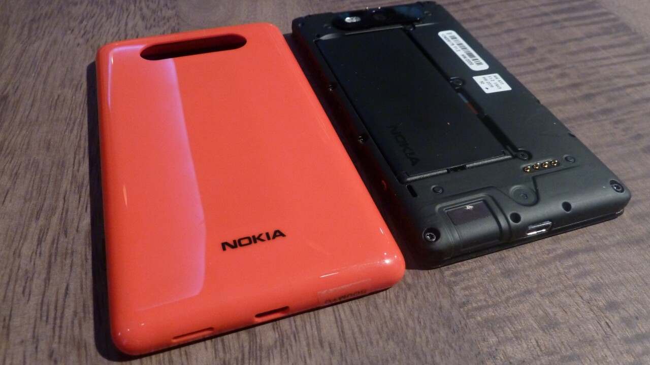 Nokia lets Lumia 820 owners create their own cases with new 3D printing templates