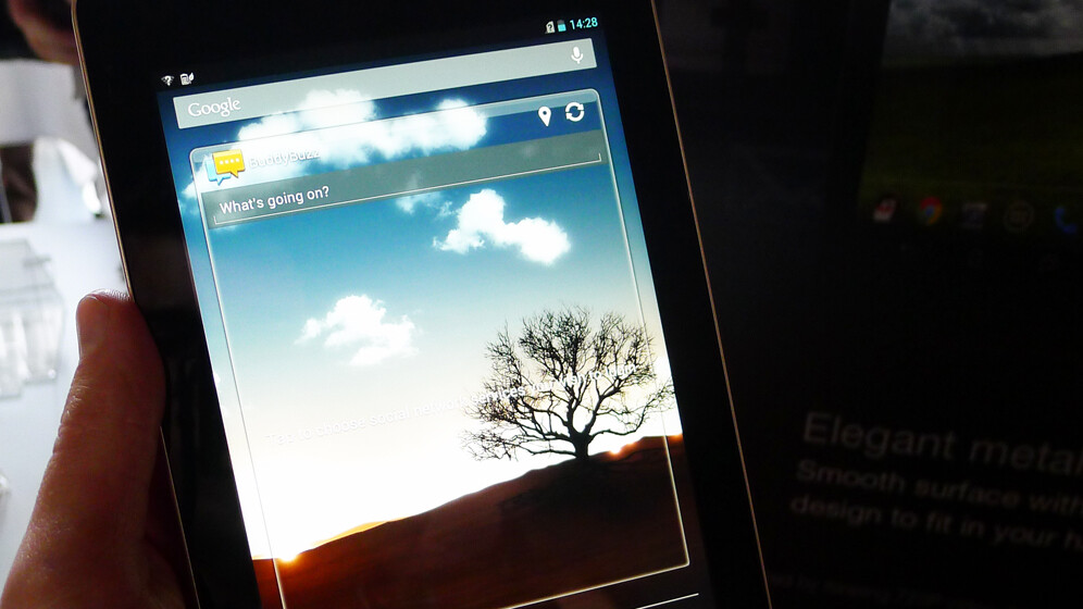 Hands-on with the 7-inch ASUS Fonepad: A full HD Android tablet that can also make phone calls