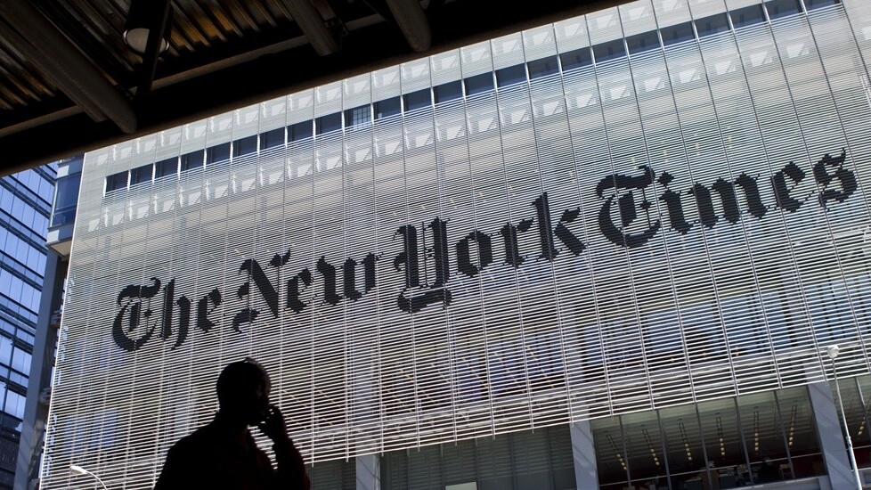 The New York Times releases a Google Glass app that reads article summaries aloud