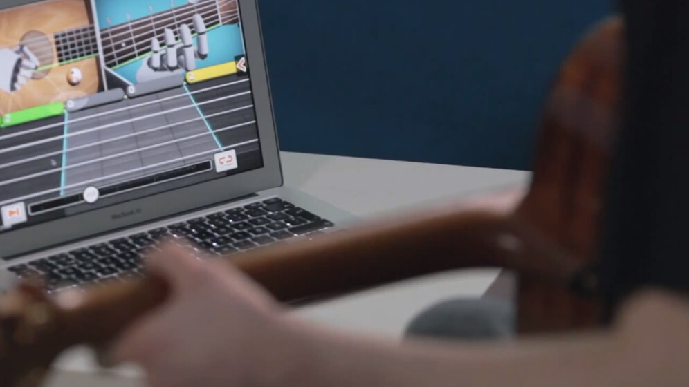 Guitarbots: Like Guitar Hero for real guitars, in your browser