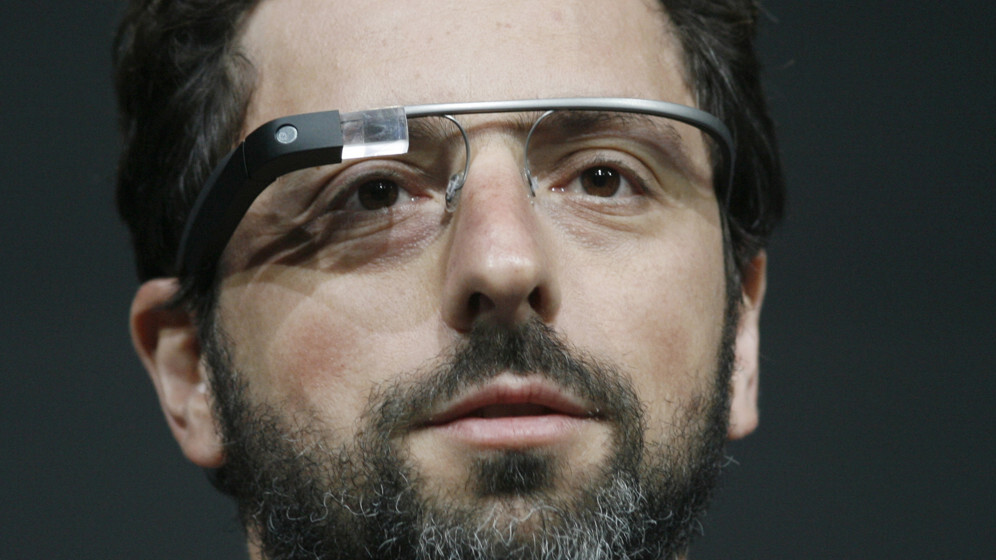 Google Glass gets public transit directions via paired Android phones, tap-to-select links, and profile pictures