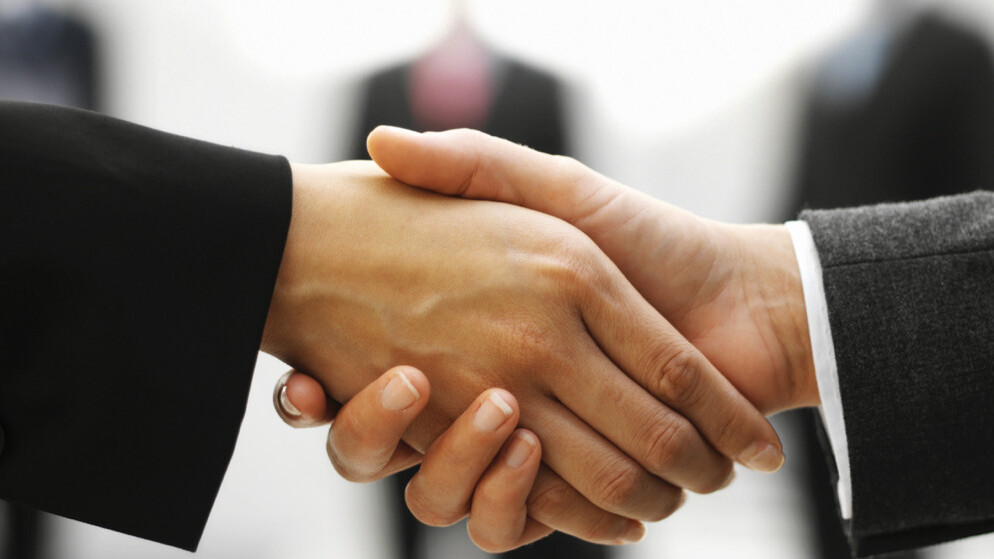 Remember to stay in touch with all of your best LinkedIn contacts by using FiveHundredPlus
