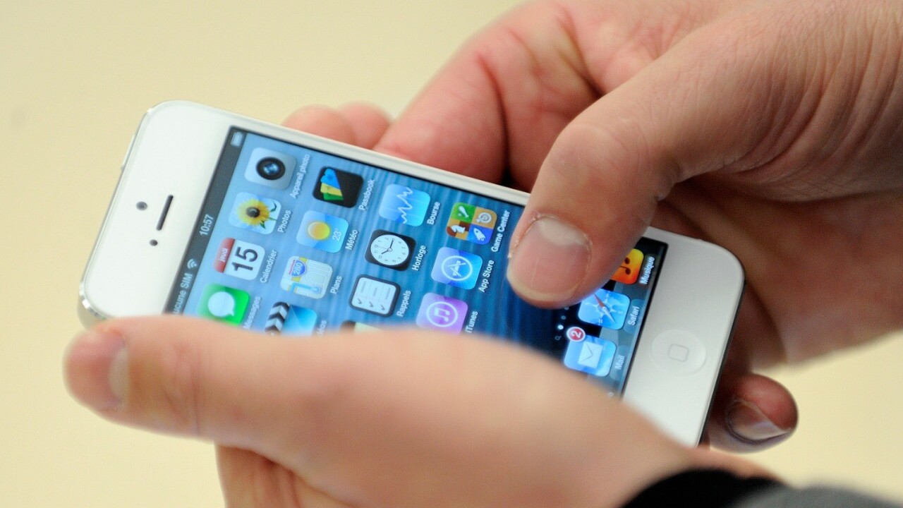 Apple says that some users may be experiencing iMessage and Facetime service issues