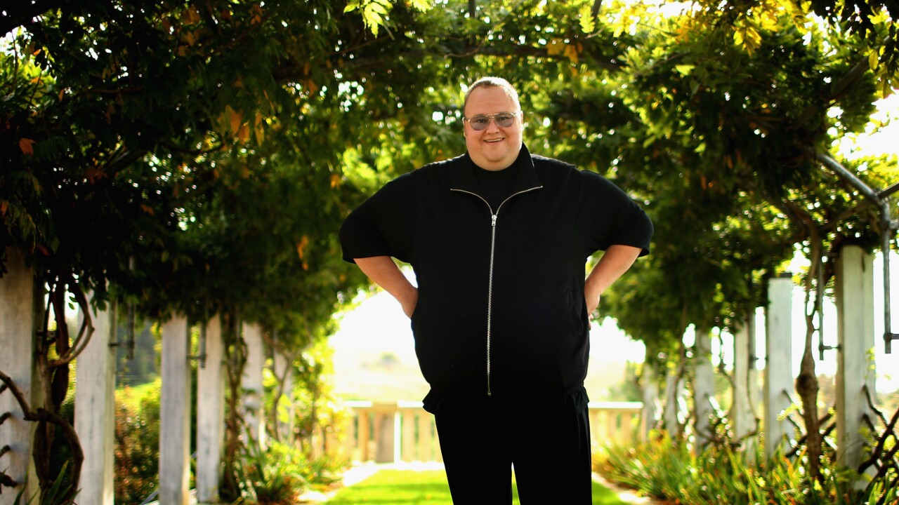Kim Dotcom issues a white paper calling on US officials to investigate Megaupload prosecution by DOJ