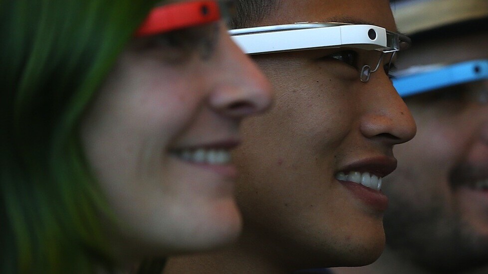 Google will reportedly use Samsung’s OLED display technology for the consumer version of Glass