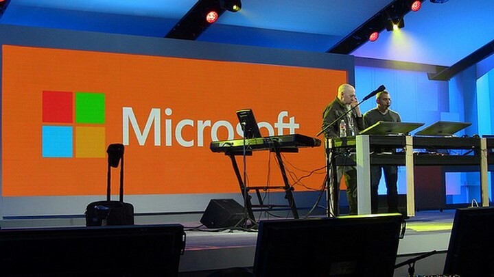 This week at Microsoft: Blue, Windows 8, and Android dollars