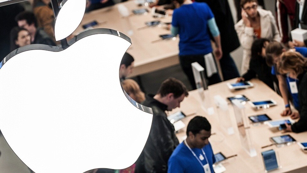 Europe quizzes operators over Apple sales practices, hinting at plans for antitrust probe