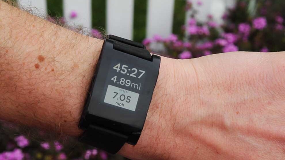 RunKeeper rolls out Pebble smartwatch integration on iOS and Android