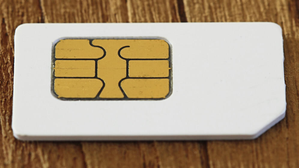 Japan’s Docomo wants this portable device to free your SIM card from your phone