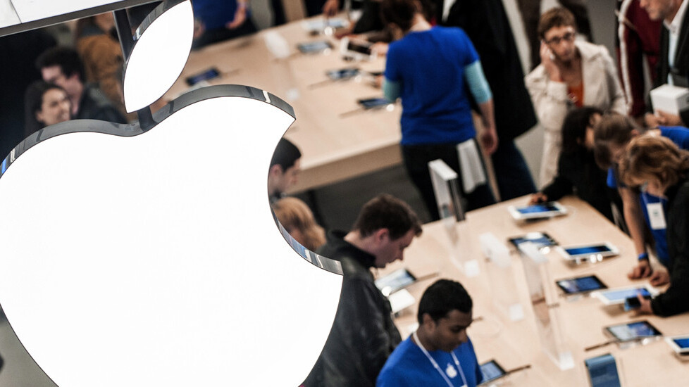 Apple’s retail stores bring in 1 million daily visitors to its 400 locations in 14 countries