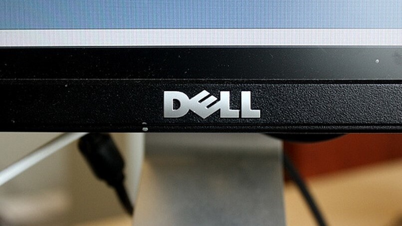 Icahn serves up $1.1 billion offer for 72 million shares of Dell in bid to slow current privatization plans