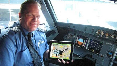 JetBlue is the latest airline to issue pilots with iPads, moving one step closer to paperless cockpits