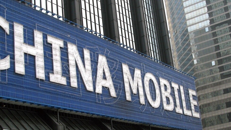 China Mobile chairman discussed ‘cooperation’ with Apple CEO, hinting again at possible iPhone deal