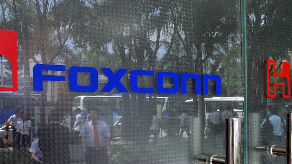 Foxconn reportedly starts massive recruitment drive to begin producing Apple’s next iPhone