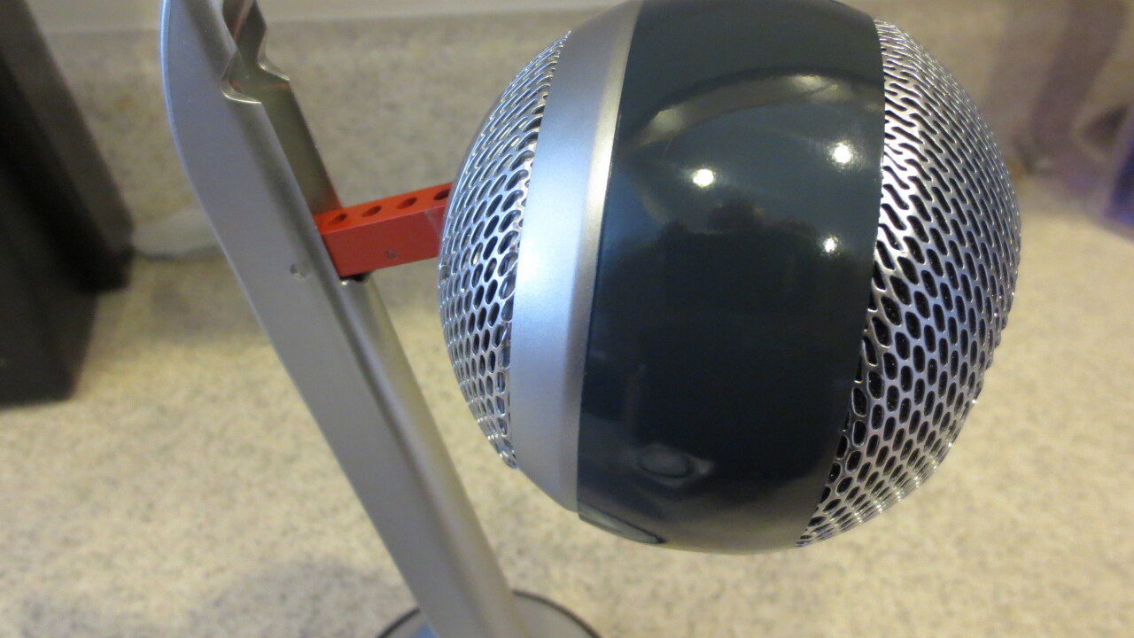 Blue’s Nessie is a $99 USB microphone that will make you sound like a pro