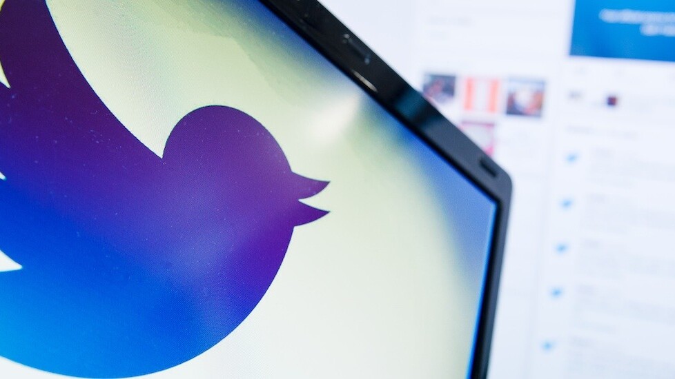 Twitter wants to encourage a better mix of public tweets and private messaging