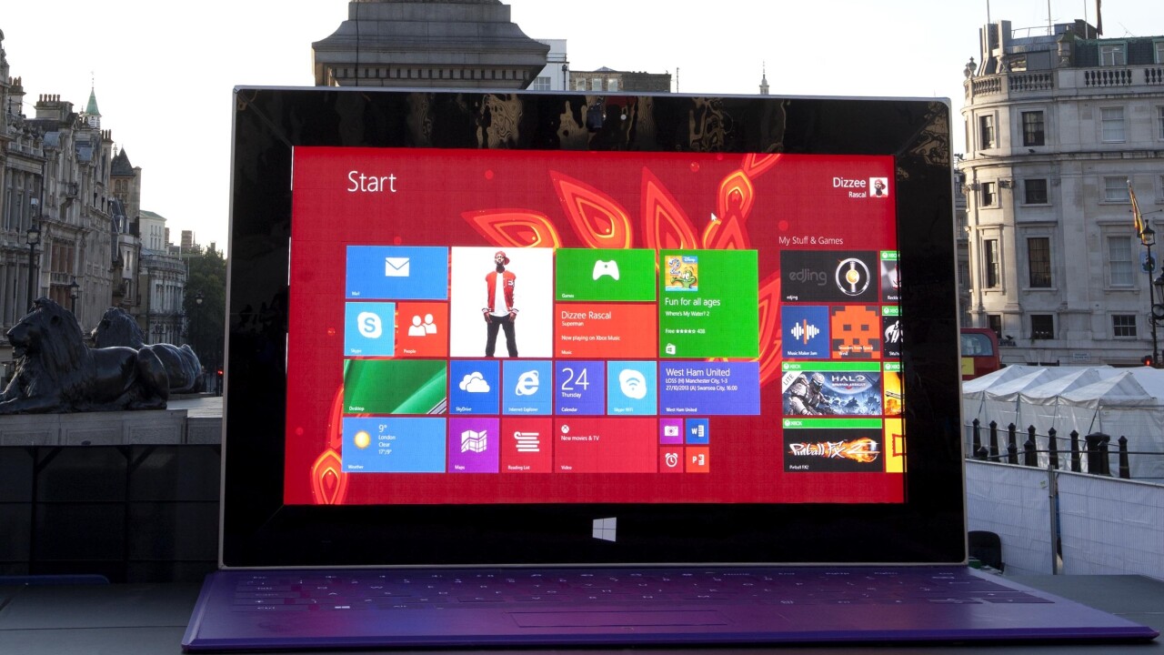 Microsoft’s least portable tablet ever: 27ft wide and 17ft tall Surface 2 lands in central London