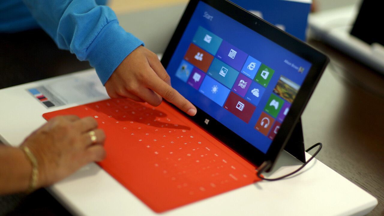 Microsoft’s leaked Windows 8.1 update shows a new title bar for its apps, among other tweaks