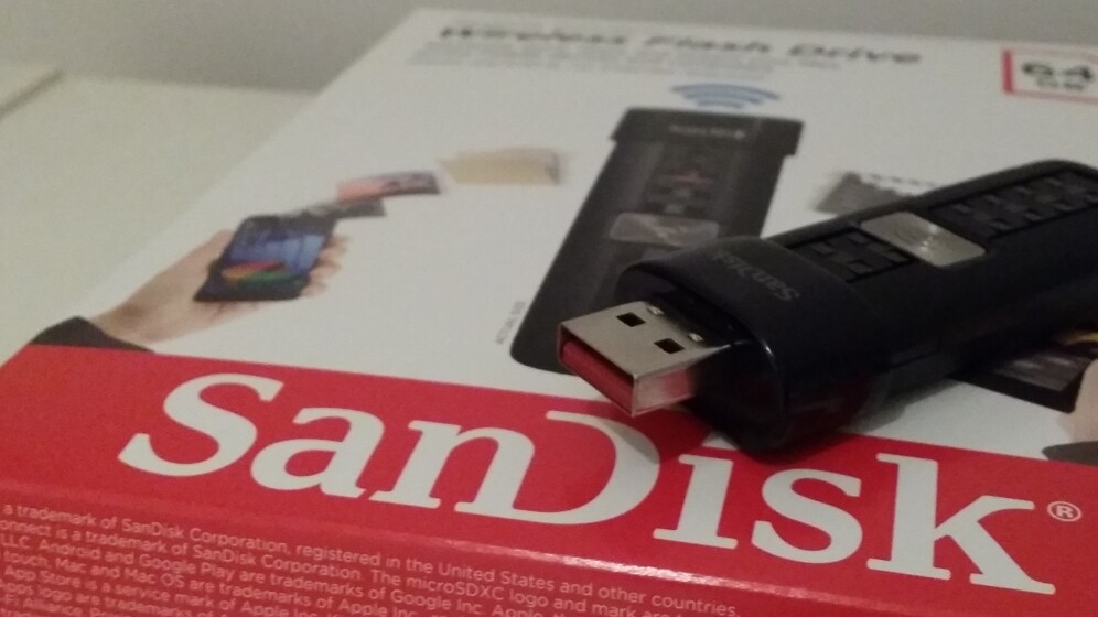 SanDisk’s 64GB Wireless Flash Drive will bolster smartphone storage, but it lacks finesse [review]