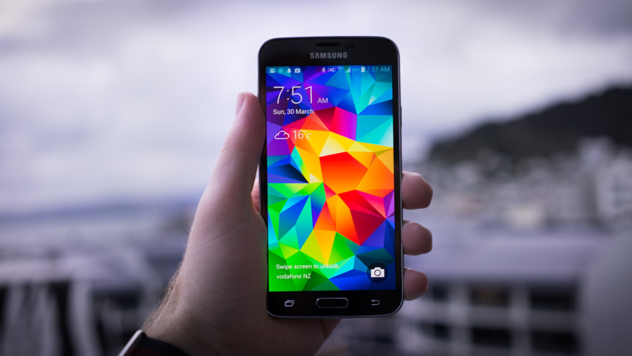 Samsung’s Galaxy S5 and Gear wearable devices go on sale in 125 countries worldwide