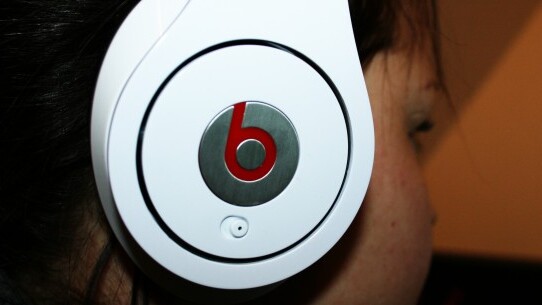 Apple reportedly close to acquiring Beats Electronics for as much as $3.2b