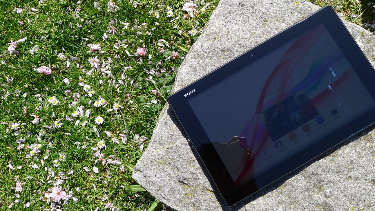 Sony Xperia Z2 Tablet review: A skinny Android slate that’s light, powerful and waterproof