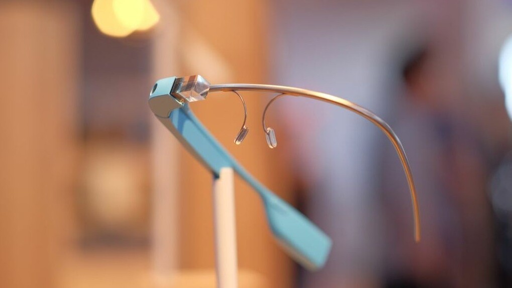 New Google Glass feature shows your notifications when you glance up at the screen
