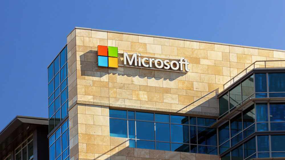 Microsoft and Salesforce.com partner to bring Salesforce platform to Windows, Windows Phone, and Office 365