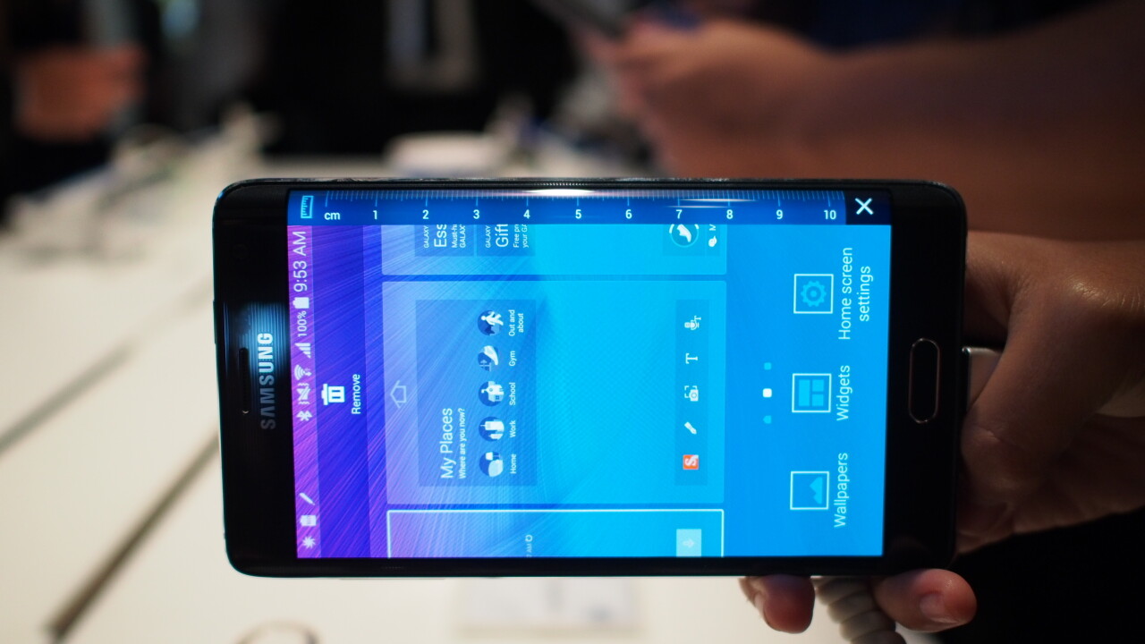 Samsung Galaxy Note Edge hands-on: Curved OLED never looked so cool