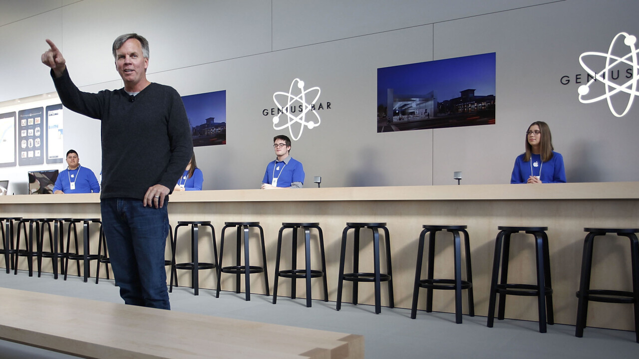 Former Apple retail chief Ron Johnson reportedly launching gadget delivery startup