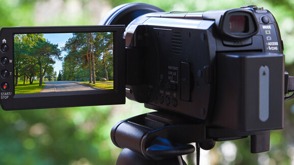 SanDisk’s mind-boggling new 512GB SD card, aimed at video pros, costs $800