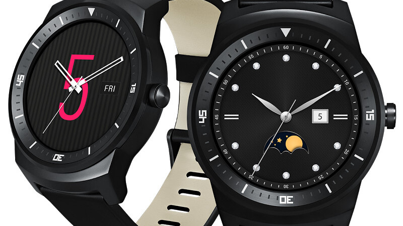 You can now buy the LG G Watch R from the Google Play store