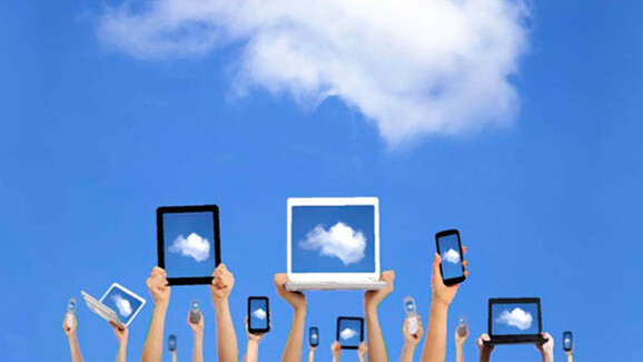 50 percent of mobile photographers use the cloud as a hub for backup and storage