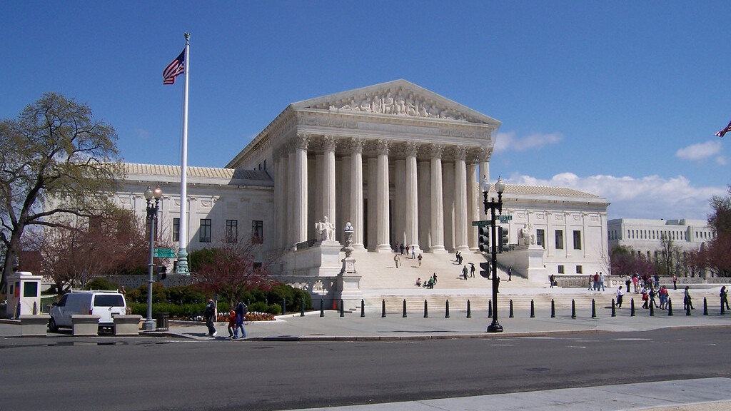 Supreme Court rules online threats are legal unless there is clear intent to harm