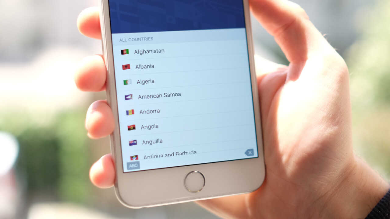 Quartz’s first mobile app is… an emoji keyboard with flags?!