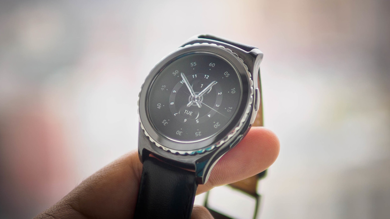 Samsung’s new smartwatch goes on sale October 2 starting at $300