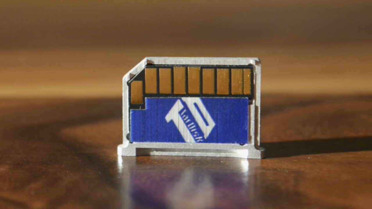 TarDisk Pear creates a Fusion Drive for your MacBook via the SD Card slot