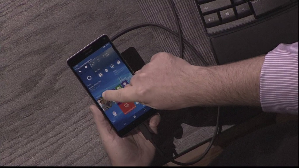 Microsoft’s Continuum for mobile puts a PC in your pocket