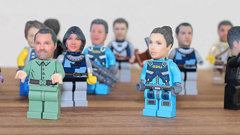 You can now stick your 3D-printed head on a Lego minifigure