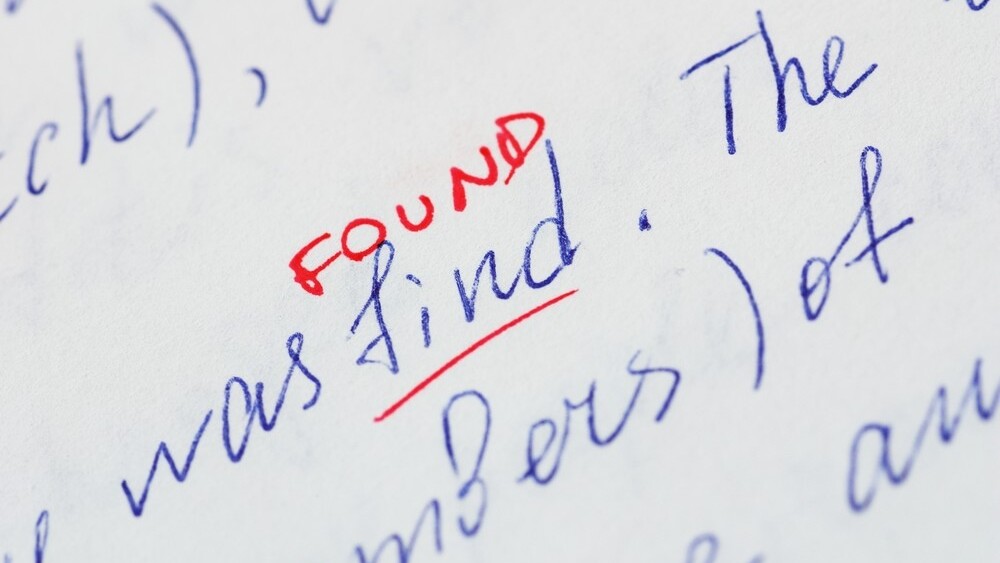 Deep Grammar will correct your text using AI technology