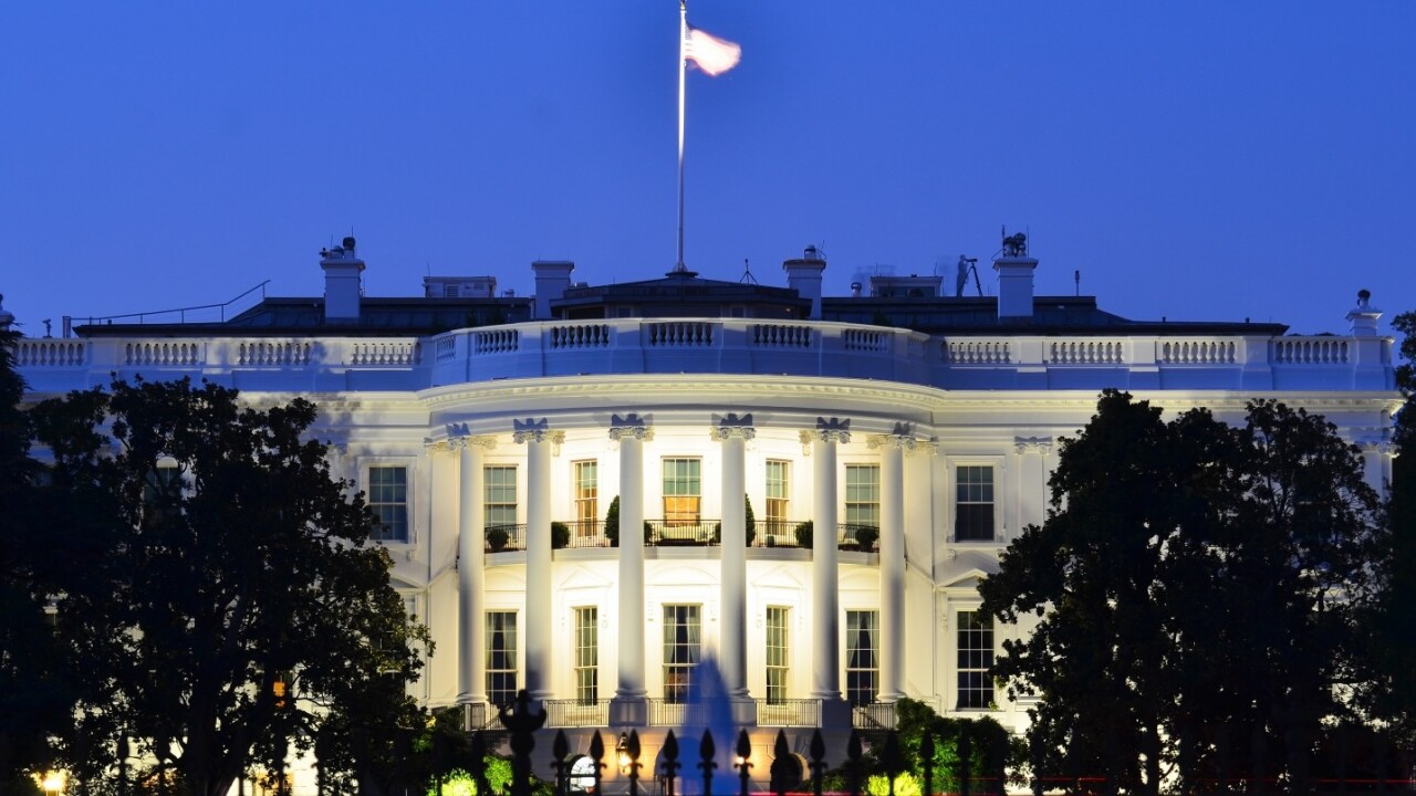 Crappy Wi-Fi signal at home? The White House has that problem too