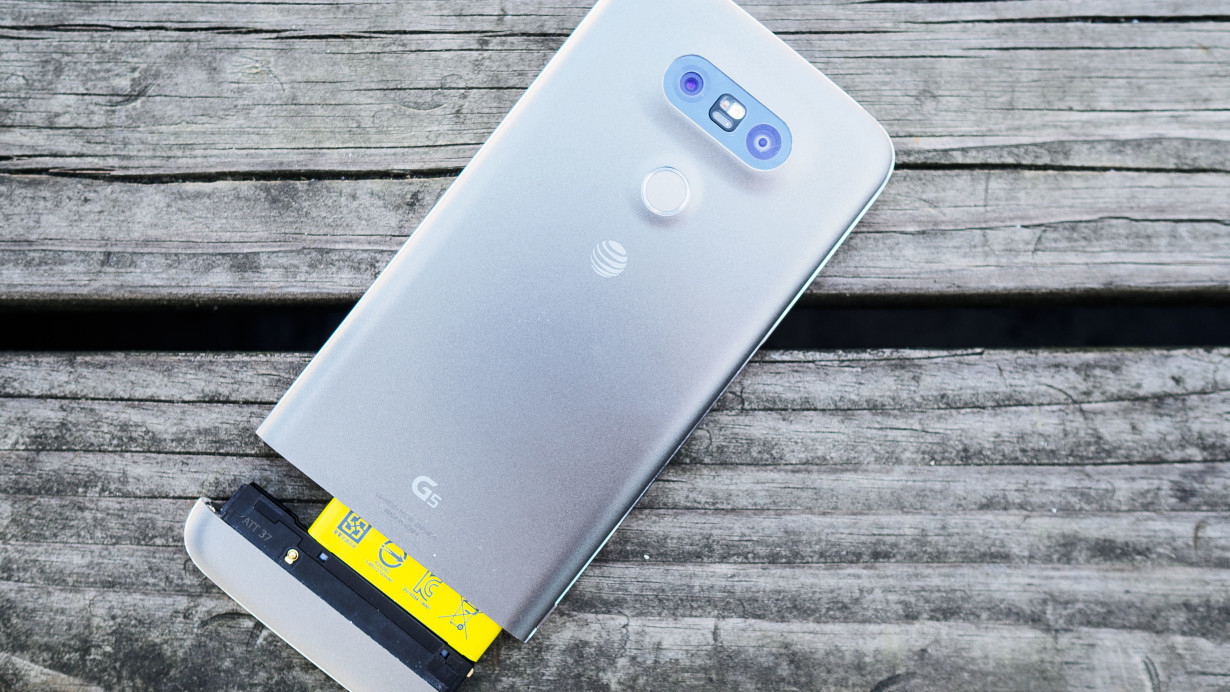 Maybe the LG V20 won’t be so modular after all