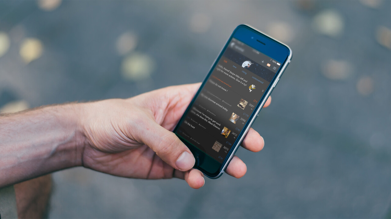 Apple pulls third-party Reddit apps, causing more problems than it solves