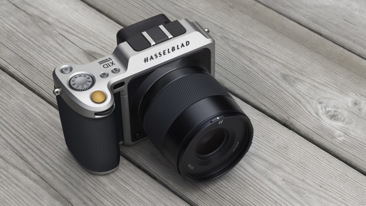 Hasselblad’s $9,000 X1D has the largest sensor ever put into a mirrorless camera